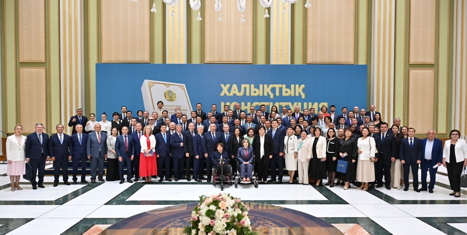 Халық таңдаған жасампаз жол